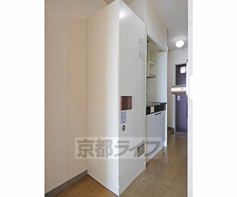 その他設備　電気温水機です。