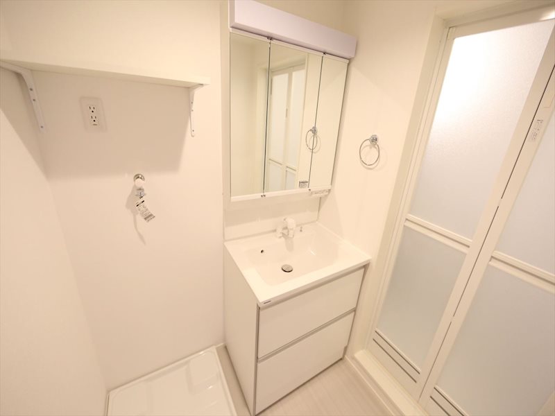 洗面設備　脱衣所　独立洗面台（シャンプードレッサー）