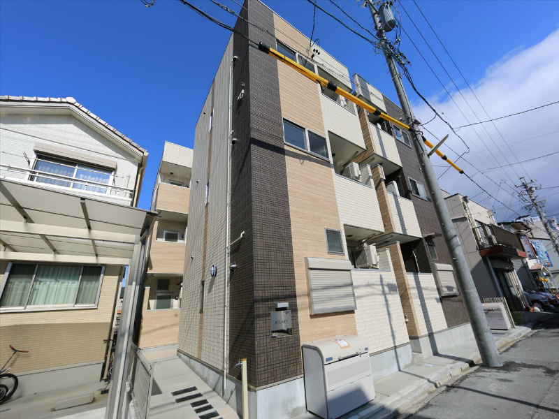 建物外観　外観　オートロック付　光インターネット無料