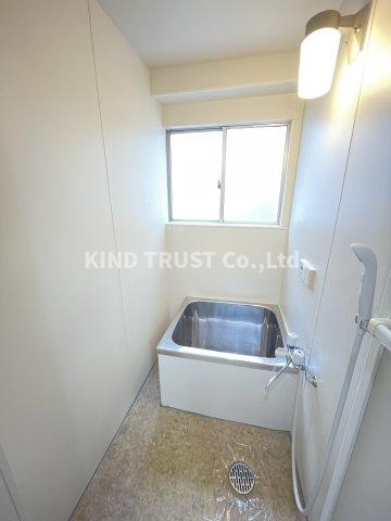 バス・シャワールーム　お風呂で日々の疲れを落としましょう