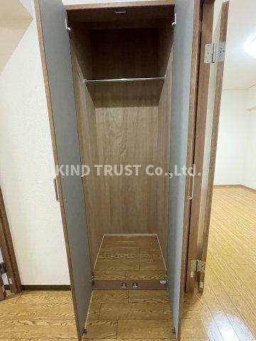 玄関　収納もある玄関です