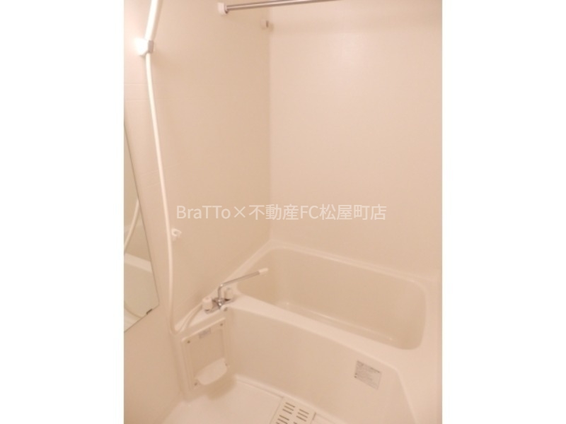 バス・シャワールーム　バス（浴室乾燥機付）