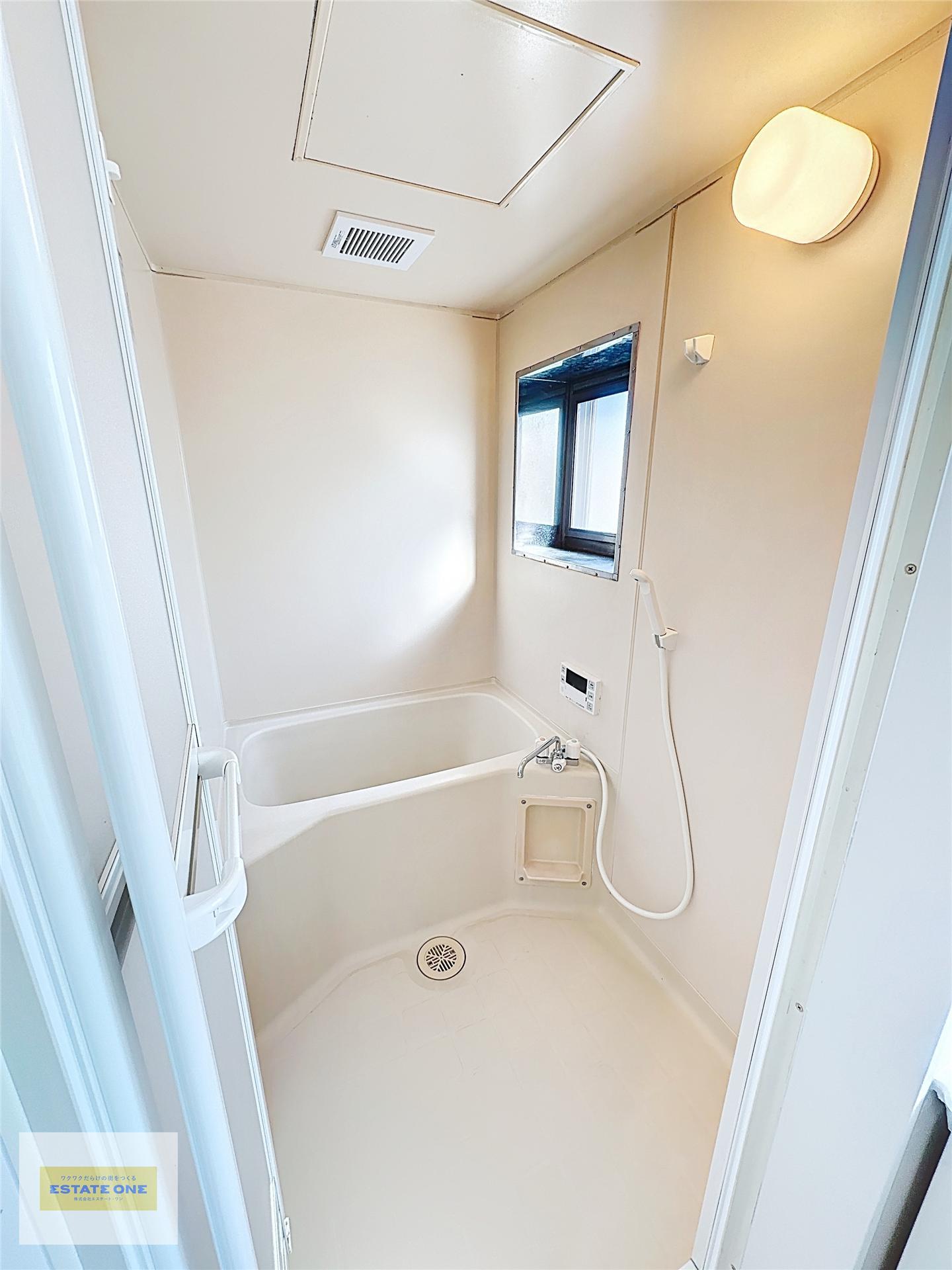 バス・シャワールーム　いつでも温まれる追い焚き機能付き◎