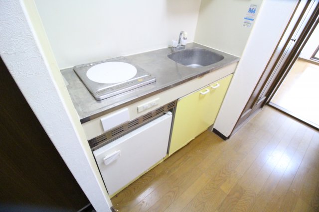 キッチン　※別部屋写真