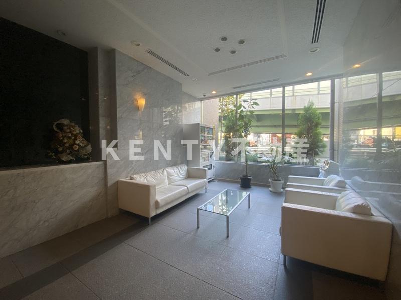 ロビー　落ち着いたロビーです