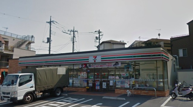 コンビニ　セブンイレブン新座石神3丁目店（コンビニ）まで564m