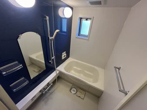 バス・シャワールーム　バスルーム