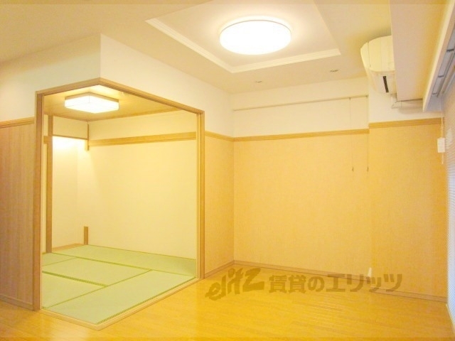 居室・リビング　リビング