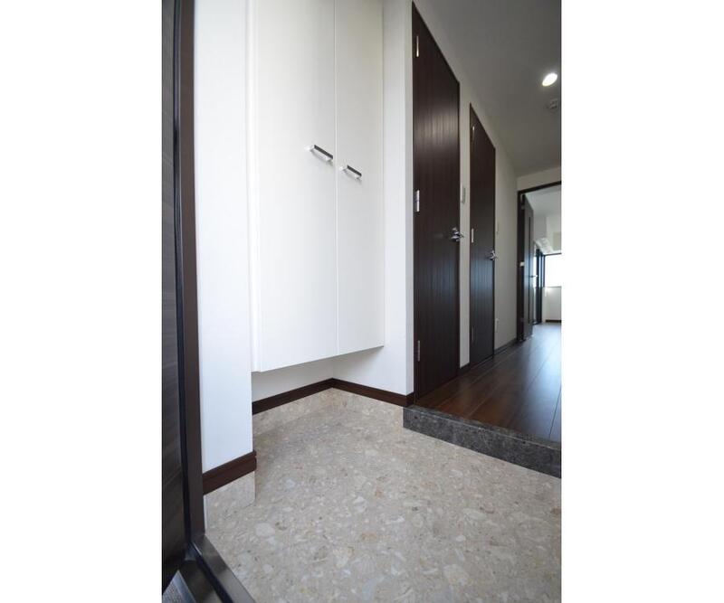 玄関　【女性のお一人暮らしでも安心のセキュリティ♪】