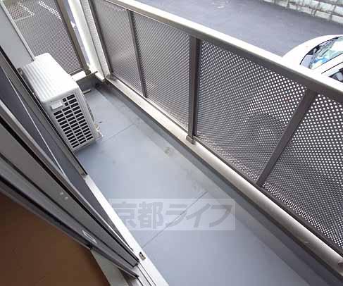 バルコニー　布団も干せます。