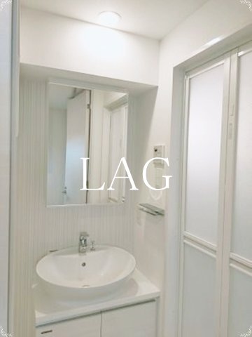 洗面設備　独立洗面台です。