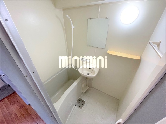 バス・シャワールーム　バスルーム