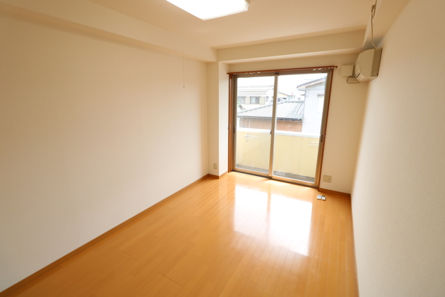 居室・リビング　※別室参考写真