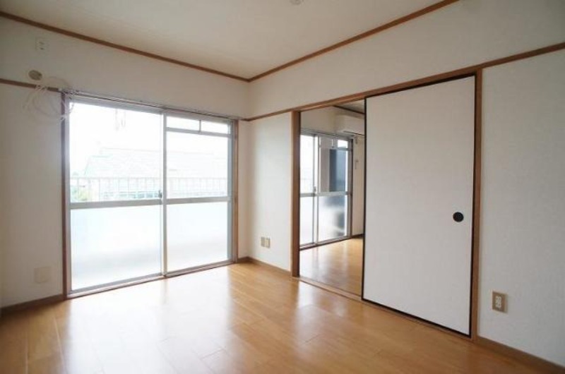 居室・リビング　図面と現状に相違がある場合には現状を優先