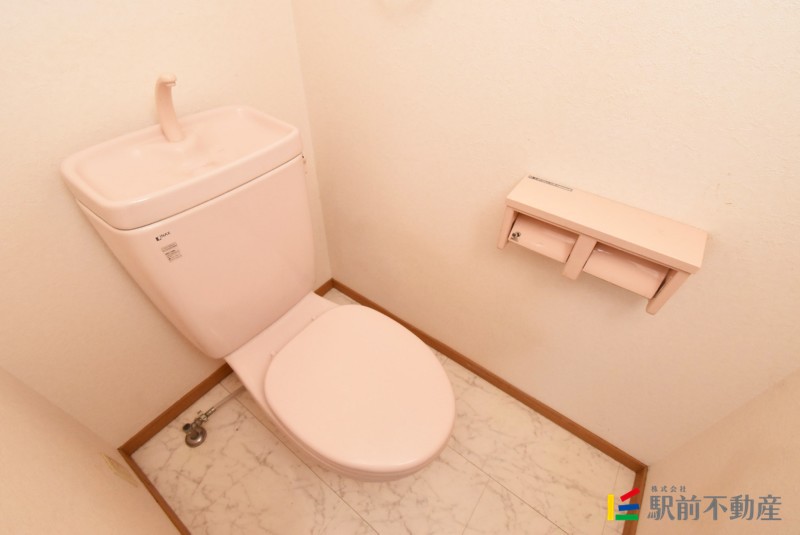 トイレ　写真は別部屋