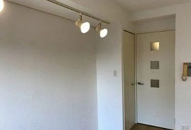 居室・リビング　☆明るい洋室☆