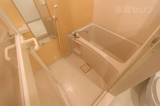 バス・シャワールーム　２０２号室