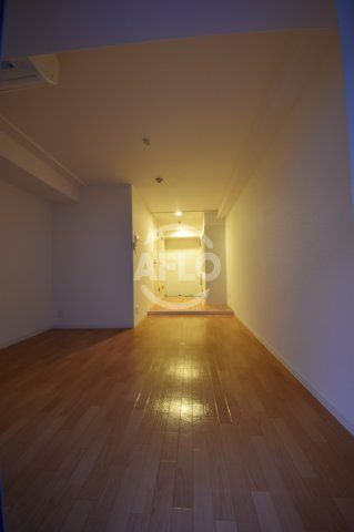 居室・リビング　プリエール京町堀　居間