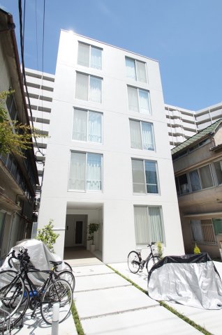 建物外観　デザイナーズマンションです