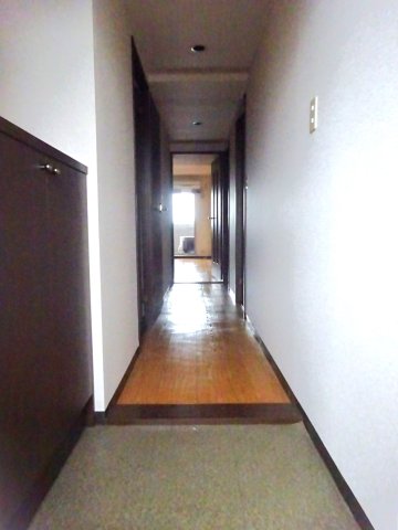 玄関　＊イメージです／同タイプのお部屋です
