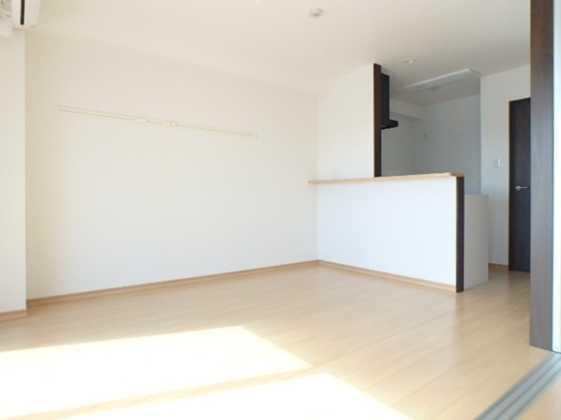 居室・リビング　図面と現状に相違がある場合には現状を優先