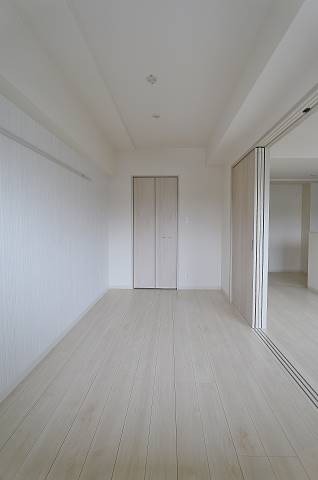 その他部屋・スペース　こちらは寝室にピッタリの洋室です