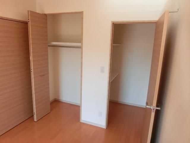 収納　※別号室参考写真です
