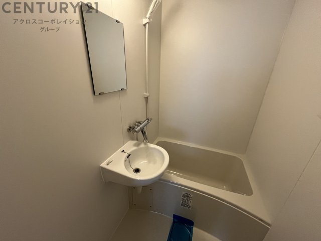 バス・シャワールーム　シンプルで機能的なユニットバスです！