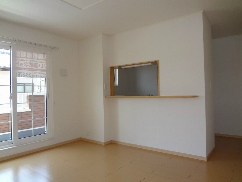 居室・リビング　他の号室の参考画像です。