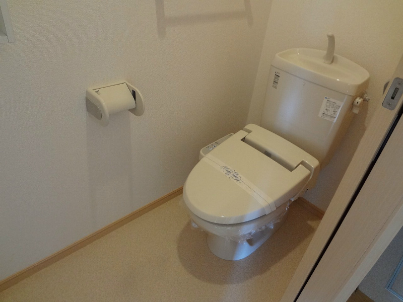 トイレ　他の号室の参考画像です。