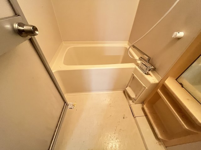 バス・シャワールーム　同物件別部屋イメージ写真