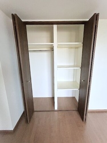 収納　クロゼット(洋室１)