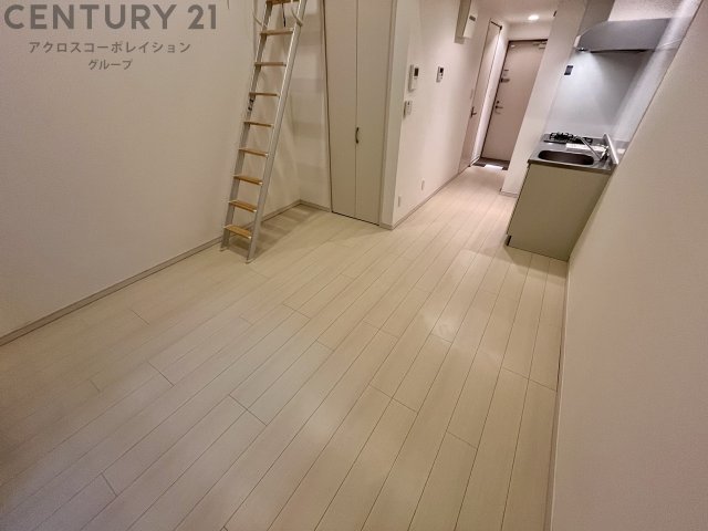 居室・リビング　ロフト付き♪エアコン付きで初期費用を抑えられます♪