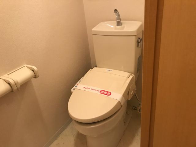 トイレ　シャワー付トイレ