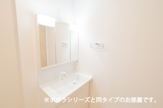 洗面設備　洗面所です