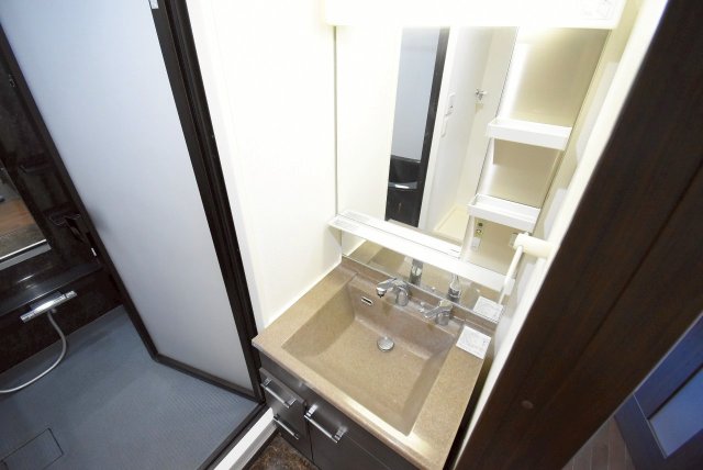 洗面設備　別部屋参考写真、現況優先になります。