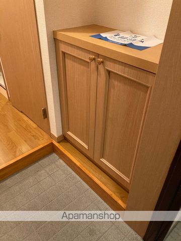 エアリーコートの玄関写真