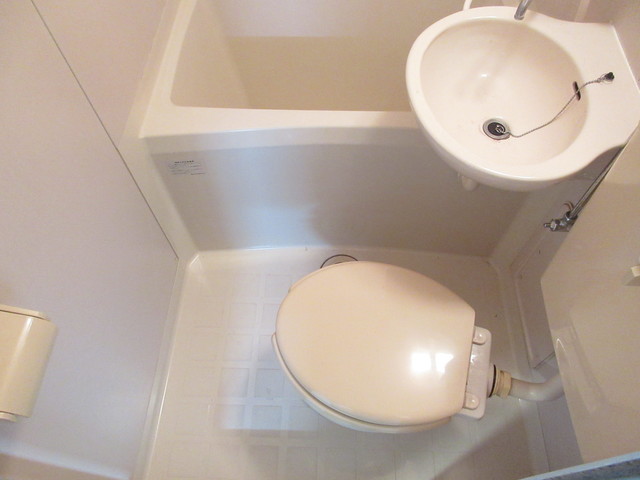 トイレ　トイレは洋式タイプです