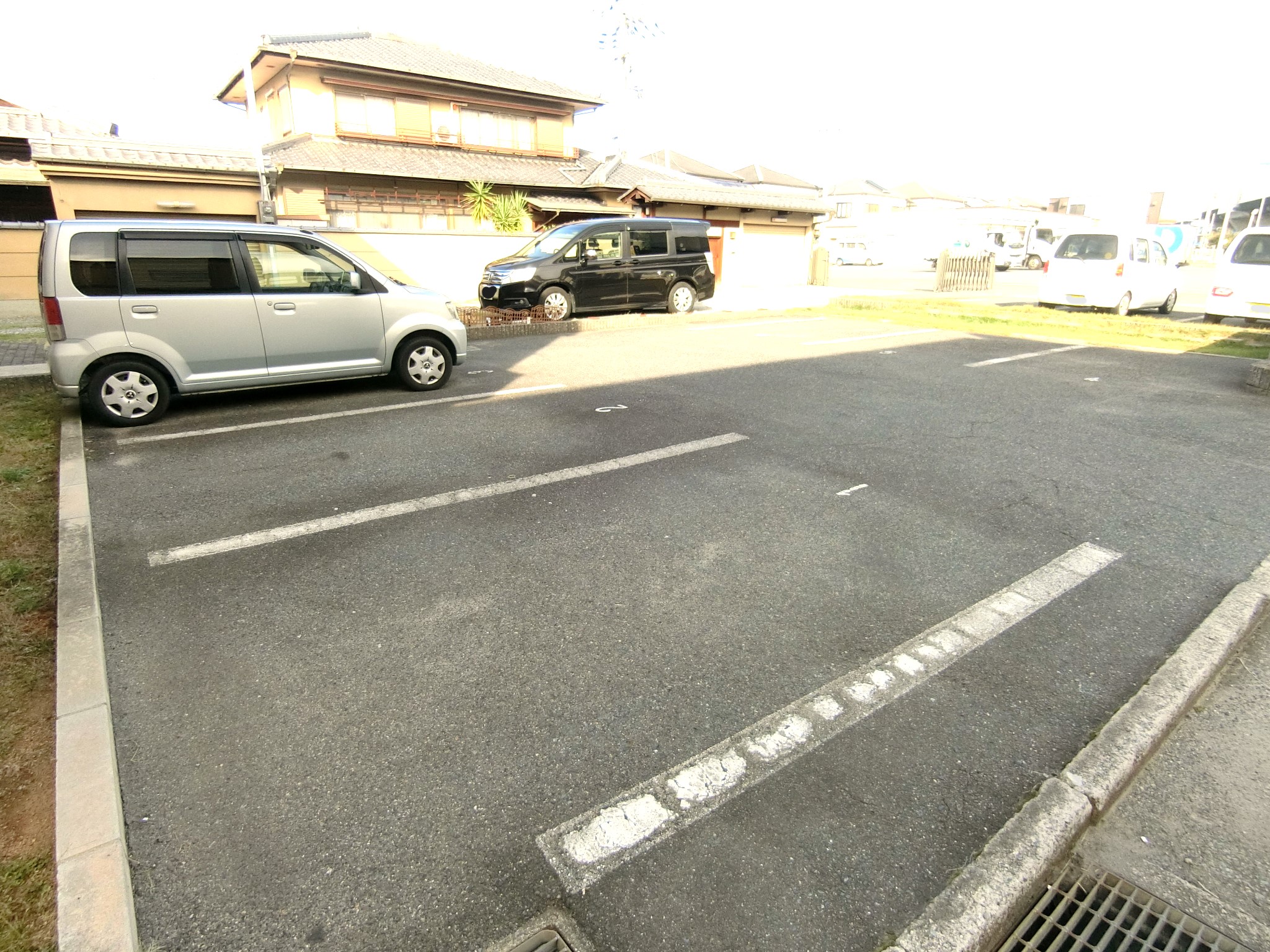 駐車場　敷地内駐車場を完備です☆