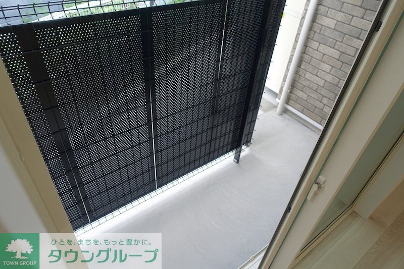 バルコニー　1階はテラス付き