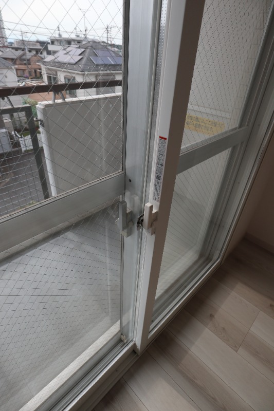 バルコニー　各部屋２重サッシ付き