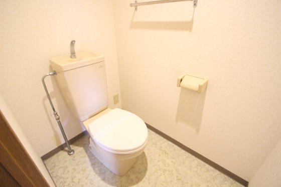 トイレ　※別部屋の写真です