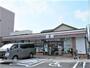 コンビニ　セブンイレブン（コンビニ）まで181m