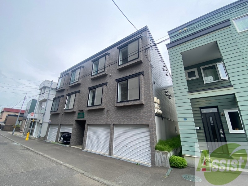 建物外観　札幌市中央区宮の森３条「パレット宮の森」