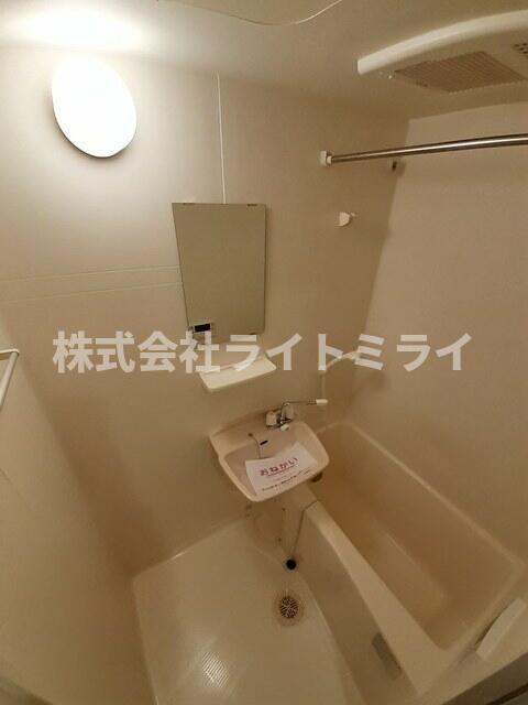 バス・シャワールーム　?