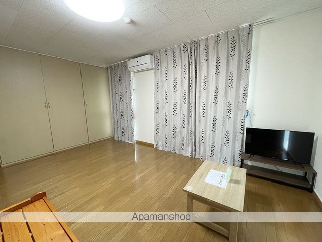 ＪＲ鹿児島本線 筑後船小屋駅 徒歩25分 3階建 築31年の居間写真