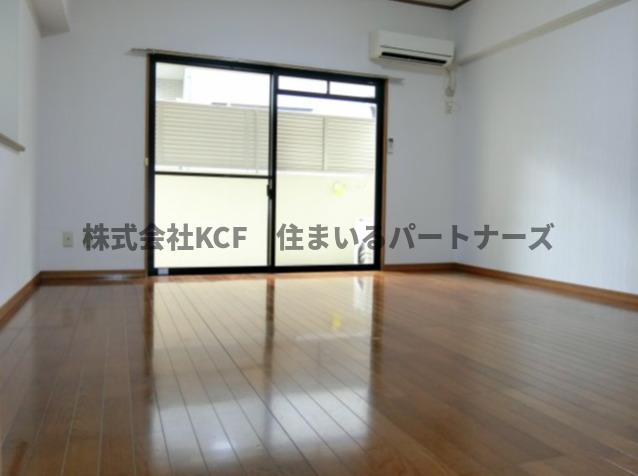 居室・リビング　ゆったり過ごせる居間です