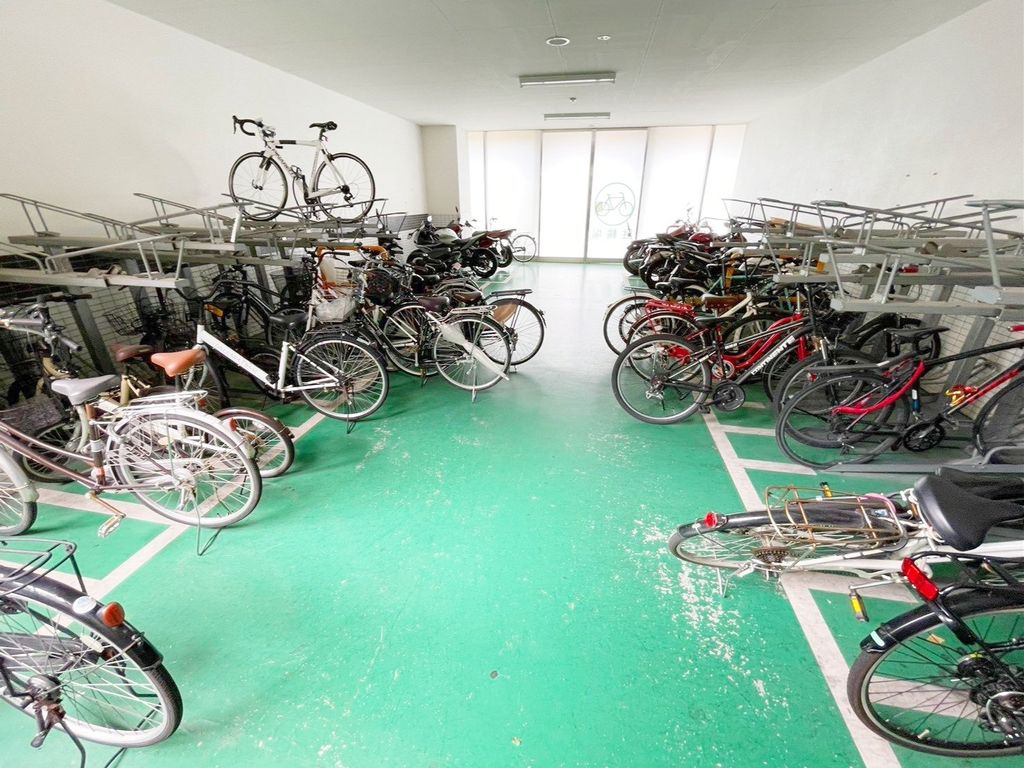 駐車場　駐車場