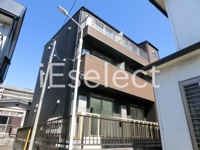 建物外観　2024年4月完成。設備も充実しております。