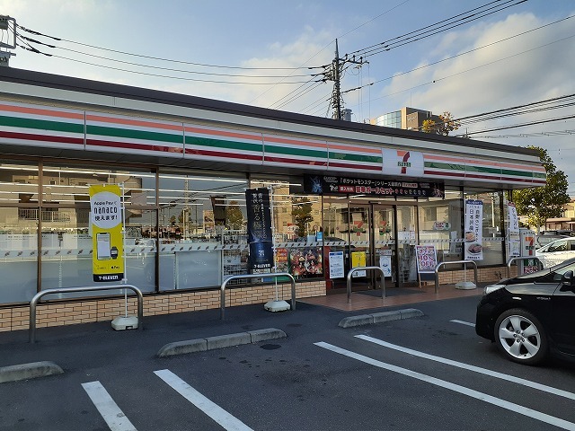 コンビニ　セブンイレブン宇都宮滝谷町店（コンビニ）まで400m